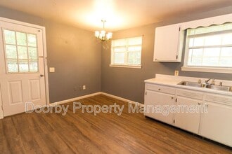 8325 Oak Dr in Chattanooga, TN - Building Photo - Building Photo
