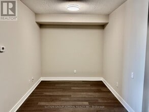 7608 Yonge St in Vaughan, ON - Building Photo - Building Photo
