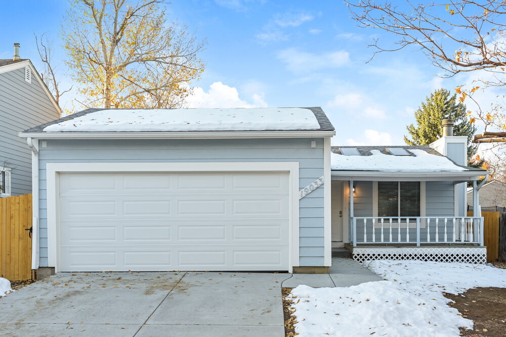 19033 E Mansfield Dr in Aurora, CO - Building Photo