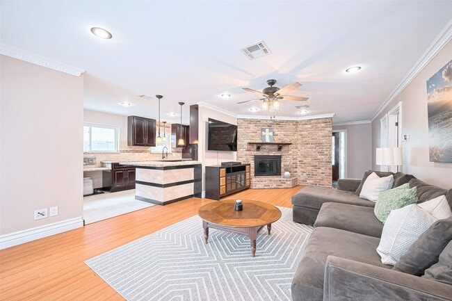 14127 Britoak Ln in Houston, TX - Building Photo - Building Photo