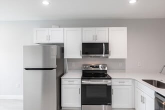 2111 Como St in Port Charlotte, FL - Building Photo - Building Photo