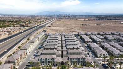 2825 Mariner Turquoise Ln in Las Vegas, NV - Foto de edificio - Building Photo