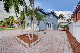 14125 SW 167th Terrace in Miami, FL - Building Photo - Building Photo