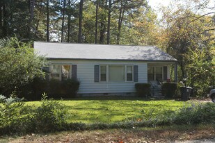 2054-2055 Benson Ave SE in Smyrna, GA - Building Photo