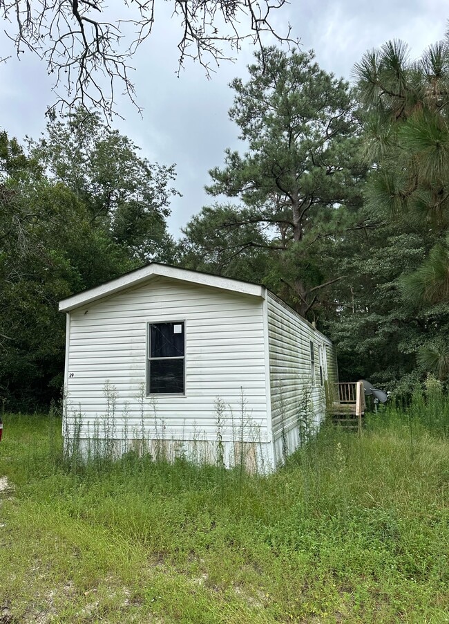 property at 39 Hillsboro St