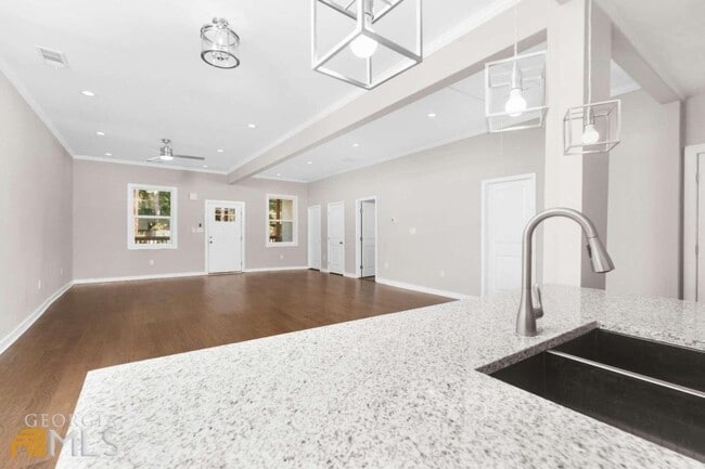 1536 Montreat Ave SW in Atlanta, GA - Building Photo - Building Photo