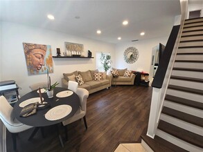 429 Wilton Cir in Sanford, FL - Foto de edificio - Building Photo