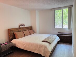 800 N Miami Ave, Unit #E206 in Miami, FL - Foto de edificio - Building Photo