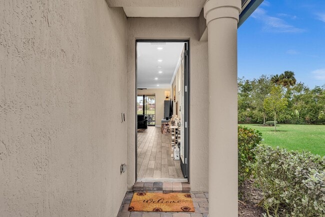 7921 NW 82nd Ct in Tamarac, FL - Building Photo - Building Photo