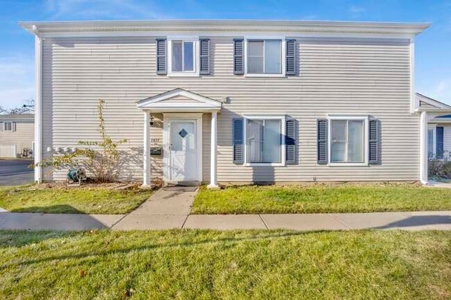 property at 1417 Cove Dr