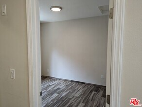 5335 Rhea Ave in Los Angeles, CA - Building Photo - Building Photo