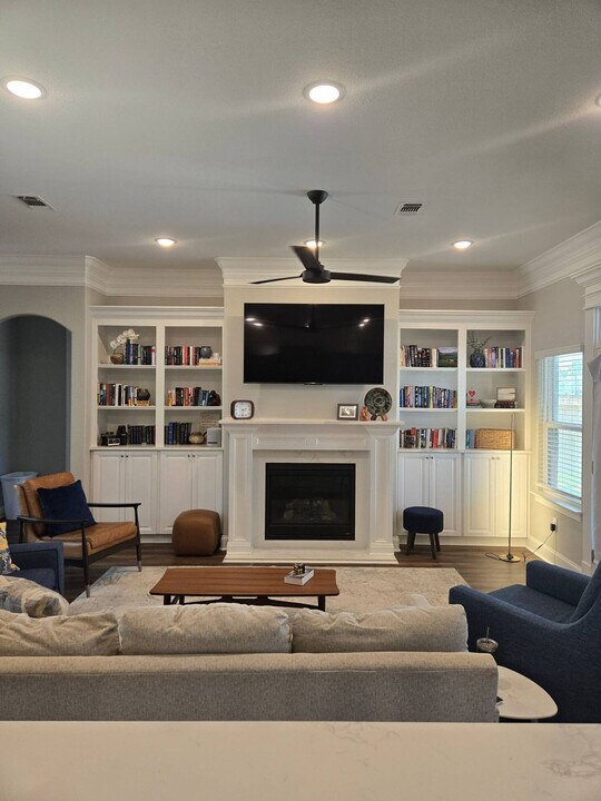 13812 E El Bonito Dr in Ocean Springs, MS - Building Photo