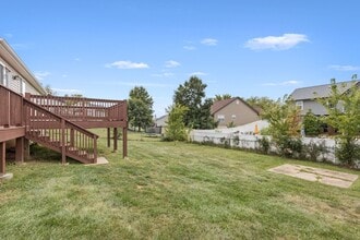 679 Dundee Ct in Wentzville, MO - Building Photo - Building Photo
