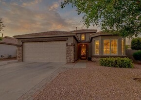 13446 W Port Royale Ln in Surprise, AZ - Building Photo
