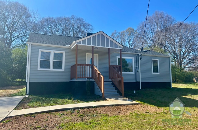 property at 904 Staunton Bridge Rd