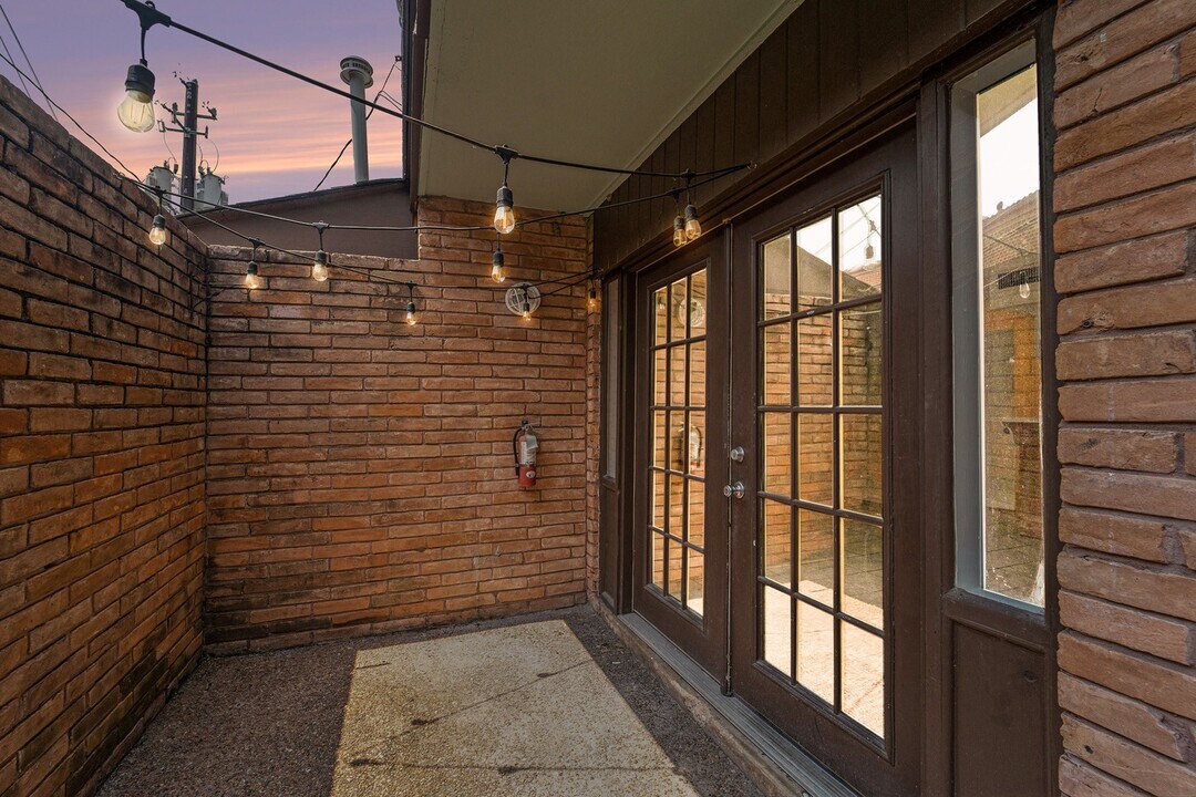 1529 Bonnie Brae St in Houston, TX - Building Photo