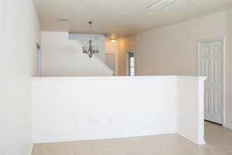 7015 Rancho Mission Dr in Houston, TX - Building Photo - Building Photo