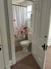 589 E Losey St, Unit 591 E. Losey in Galesburg, IL - Building Photo - Building Photo