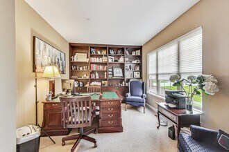 4427 Lainie Cir in Glenview, IL - Building Photo - Building Photo