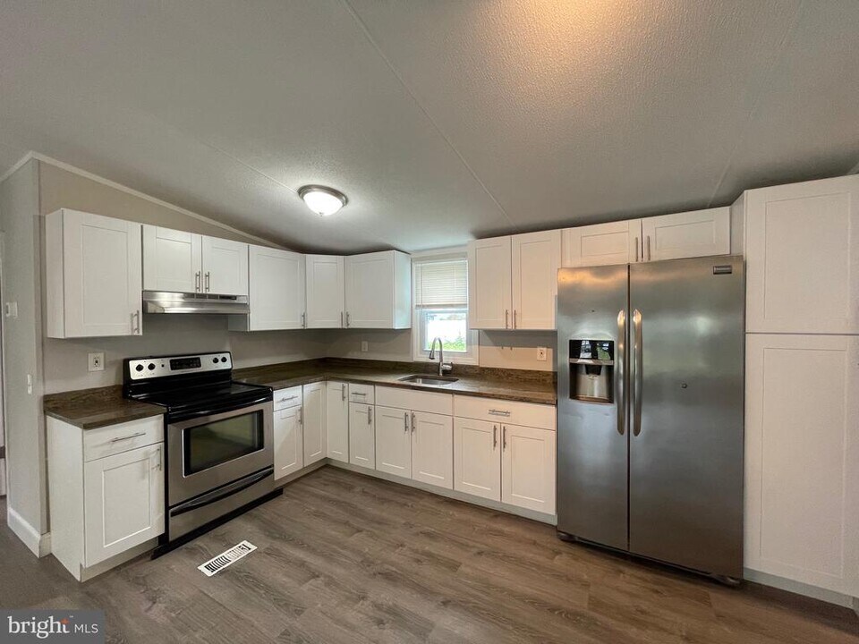 507 Lafayette Ave in Woodbury, NJ - Building Photo