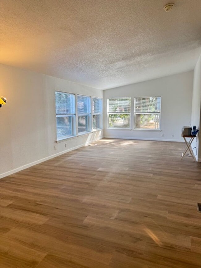 6414 Cady Rd in Everett, WA - Building Photo - Building Photo
