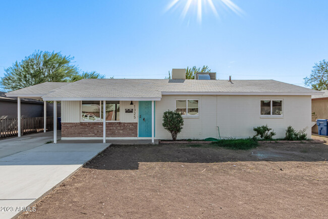 1325 E Don Carlos Ave in Tempe, AZ - Building Photo - Building Photo