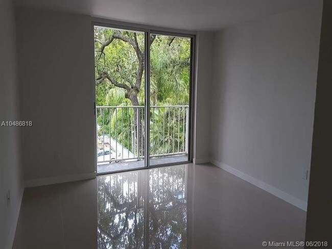 1720 NW North River Dr-Unit -405 in Miami, FL - Building Photo - Building Photo