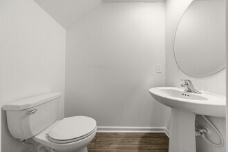 4903 SW 81st Lp in Liberty Triangle, FL - Building Photo - Building Photo