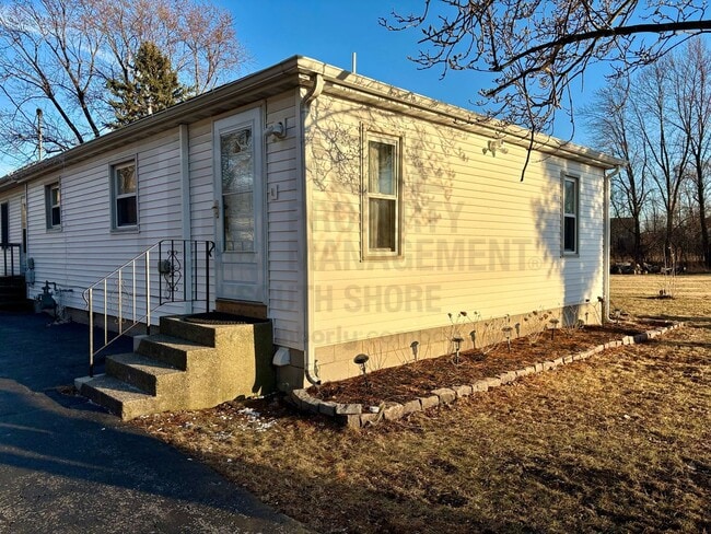 1621 Magnolia Ave in Dyer, IN - Building Photo - Building Photo