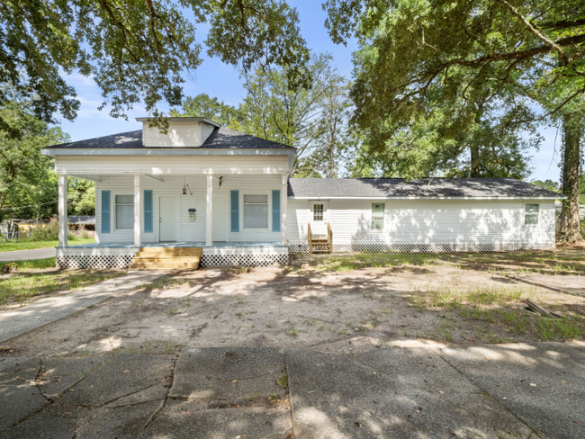 511 S Royal St in Deridder, LA - Building Photo - Building Photo