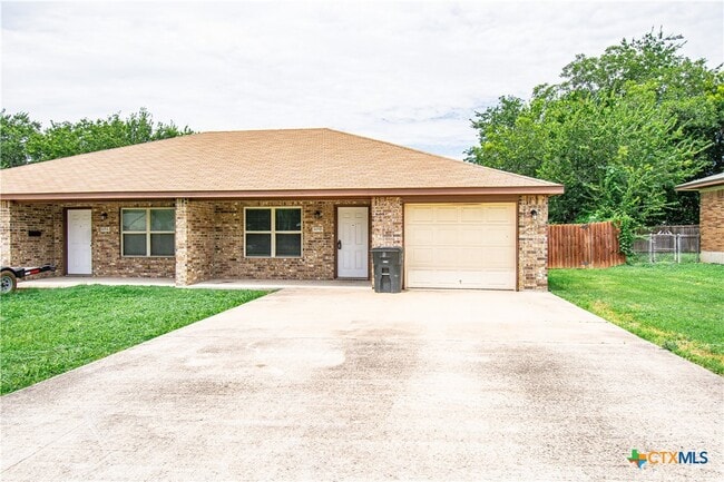 property at 1609 N 10th St