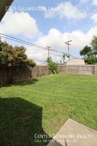 2705 Gillmeister Ln photo'