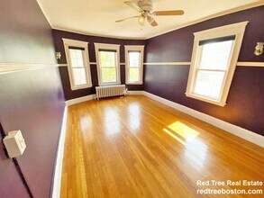 404 Mount Auburn St, Unit 1 in Watertown, MA - Building Photo - Building Photo