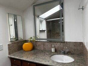 928 Los Robles Ave in Palo Alto, CA - Building Photo - Building Photo