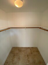 127 Newburg Ave in North Las Vegas, NV - Building Photo - Building Photo