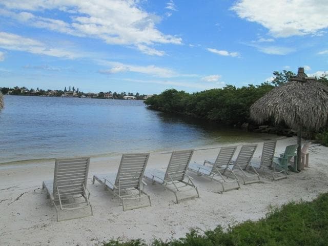 property at 1000 Scotia Dr