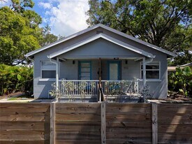 857 22nd Ave N in St. Petersburg, FL - Building Photo