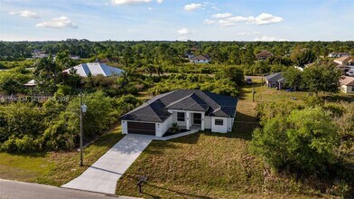 2709 58th St W in Lehigh Acres, FL - Building Photo - Building Photo
