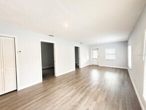 2882 S Sanford Ave in Sanford, FL - Building Photo - Building Photo