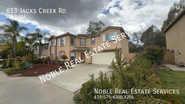 613 Jacks Creek Rd in Escondido, CA - Foto de edificio - Building Photo