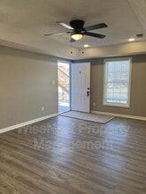 708 NE Ball Dr in Lee's Summit, MO - Building Photo - Building Photo