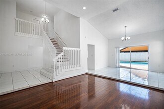 14340 SW 90th St in Miami, FL - Building Photo - Building Photo