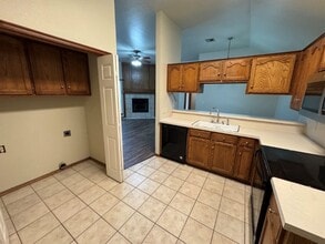 1208 SW 24th St in Moore, OK - Building Photo - Building Photo