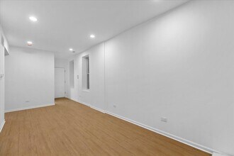 1313 W Chicago Ave in Chicago, IL - Building Photo - Building Photo