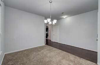 318 Bolton Dr in League City, TX - Building Photo - Building Photo