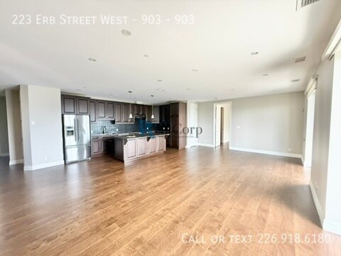 223 Erb St. W in Waterloo, ON - Building Photo - Building Photo