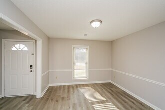 7920 Wentworth Dr in Memphis, TN - Building Photo - Building Photo