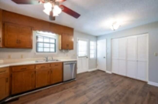property at 5902 Fort Sumter Dr