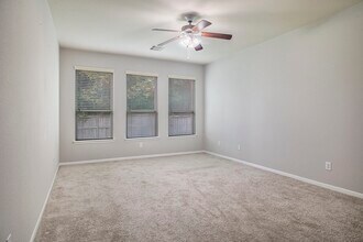 210 Black Swan Pl in Magnolia, TX - Building Photo - Building Photo