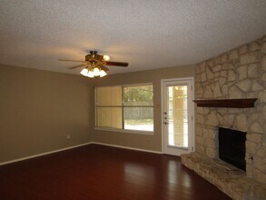 7612 Islander Dr in Austin, TX - Building Photo - Building Photo